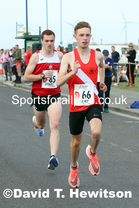 Senior mens 6 stage relay, 2021 Northern 6 and 4 Stage and Young Athletes Road Relays, Redcar. Photo: David T. Hewitson/Sports for All Pics
